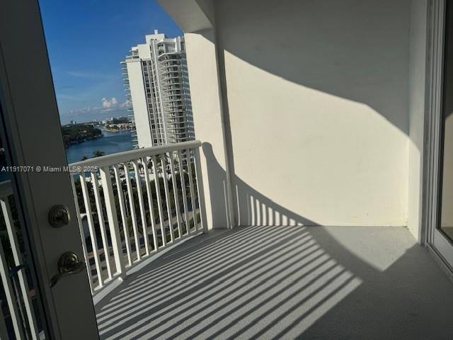 Apartment for rent at 5401 Collins Ave #931, Miami Beach, FL 33140