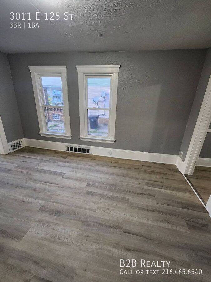 Apartment for rent at 3011 E 125 St, Cleveland, OH 44120