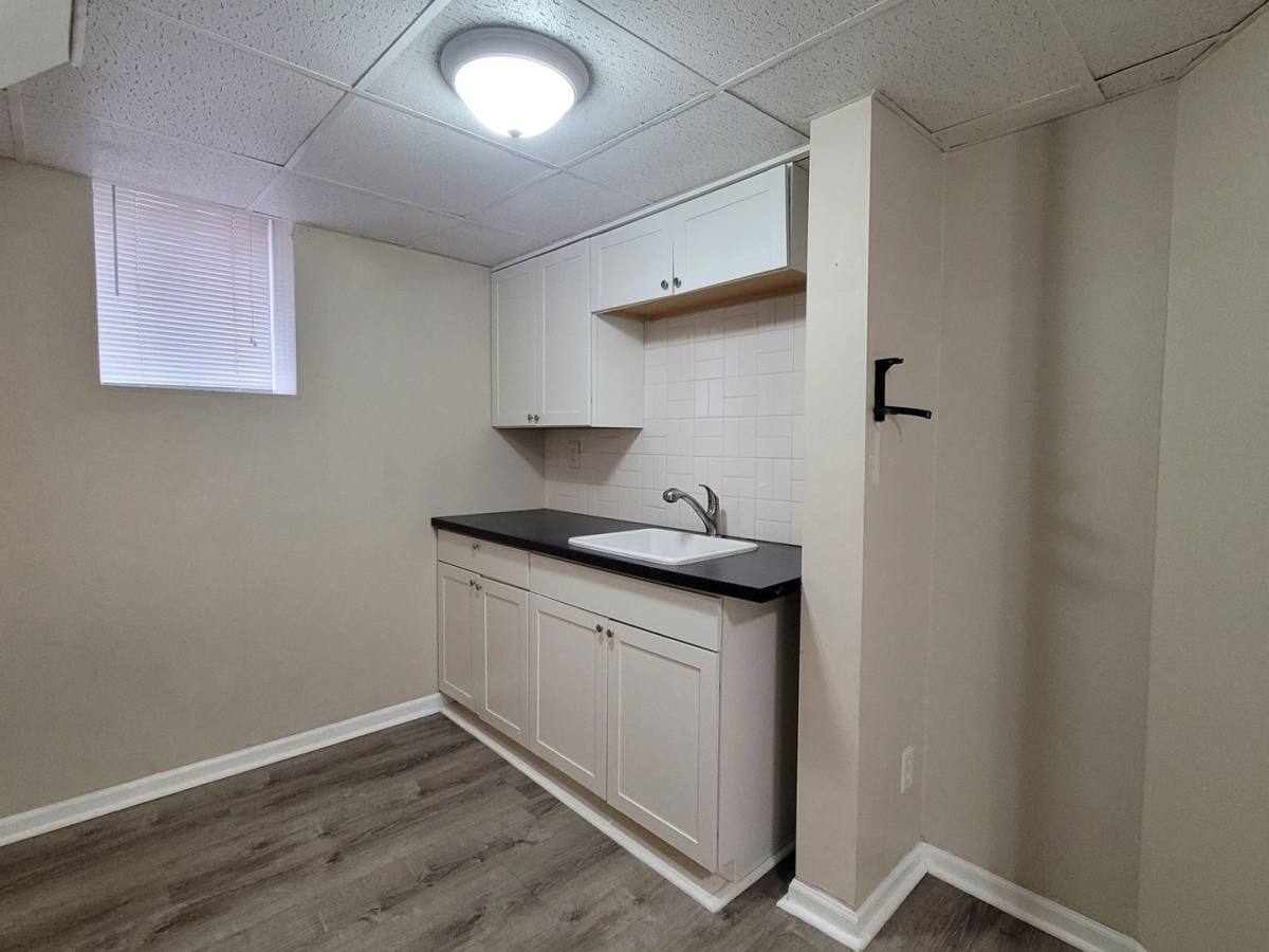 Apartment for rent at 457 Carothers Ave, Carnegie, PA 15106