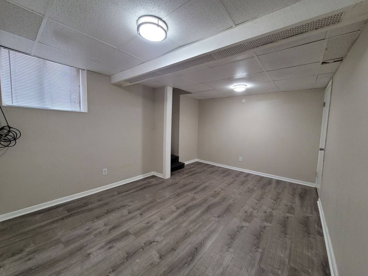 Apartment for rent at 457 Carothers Ave, Carnegie, PA 15106