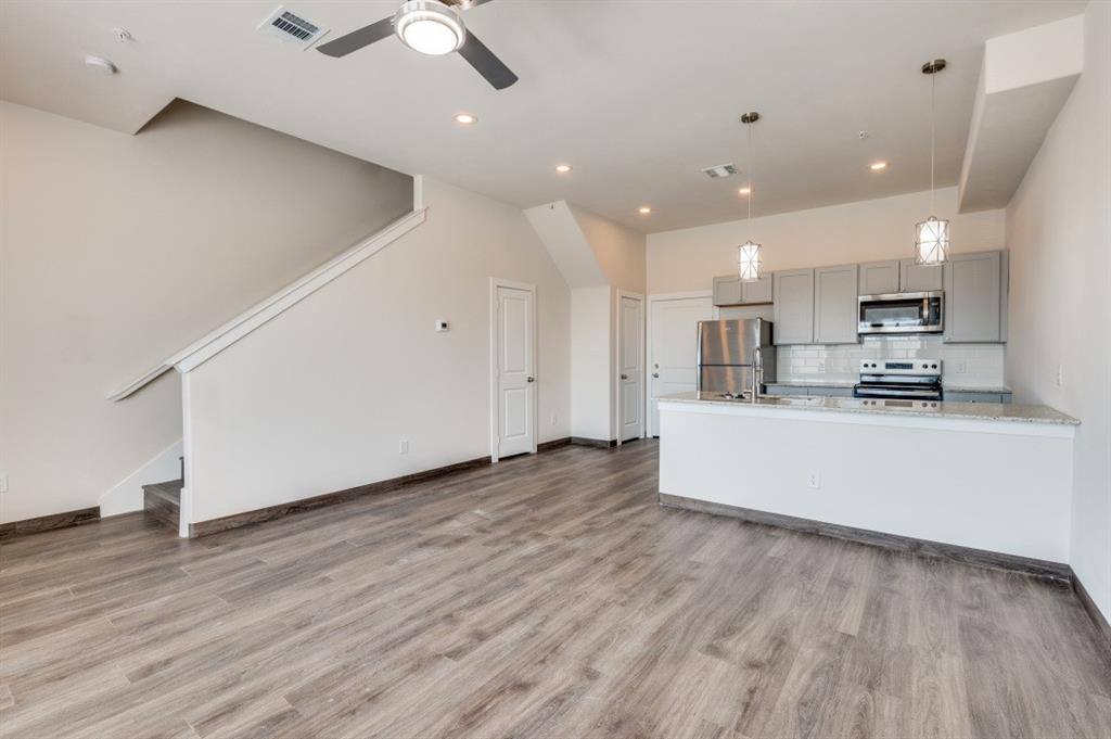 Townhouse for rent at 710 Benge Dr #710714C, Arlington, TX 76013