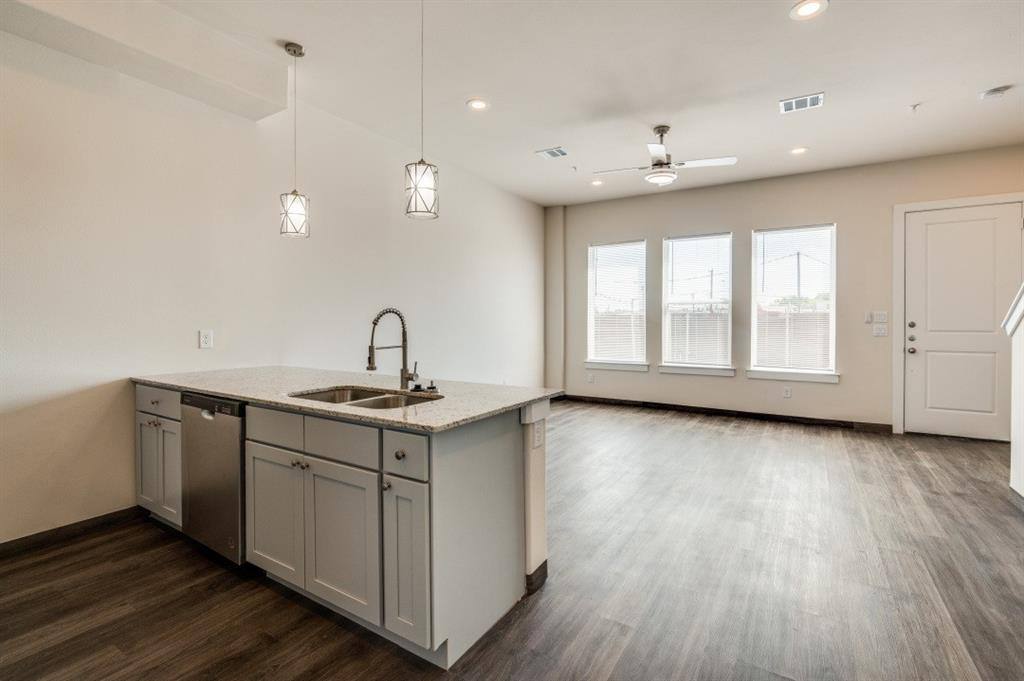 Townhouse for rent at 710 Benge Dr #710714C, Arlington, TX 76013