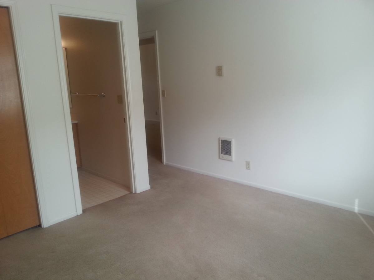 Apartment for rent at 4110 Henry Court, Eugene, OR 97402
