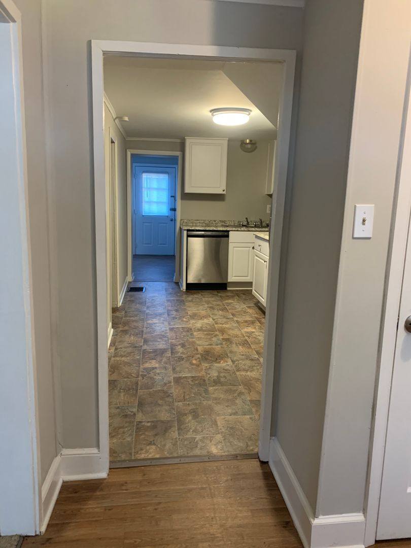 House for rent at 21519 Leitersburg-Smithsburg Rd, Hagerstown, MD 21742