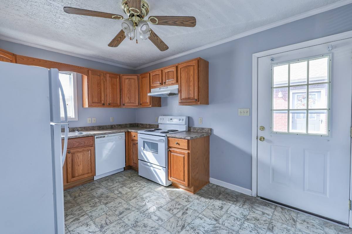Apartment for rent at 579 Baker Rd, Martin, TN 38237