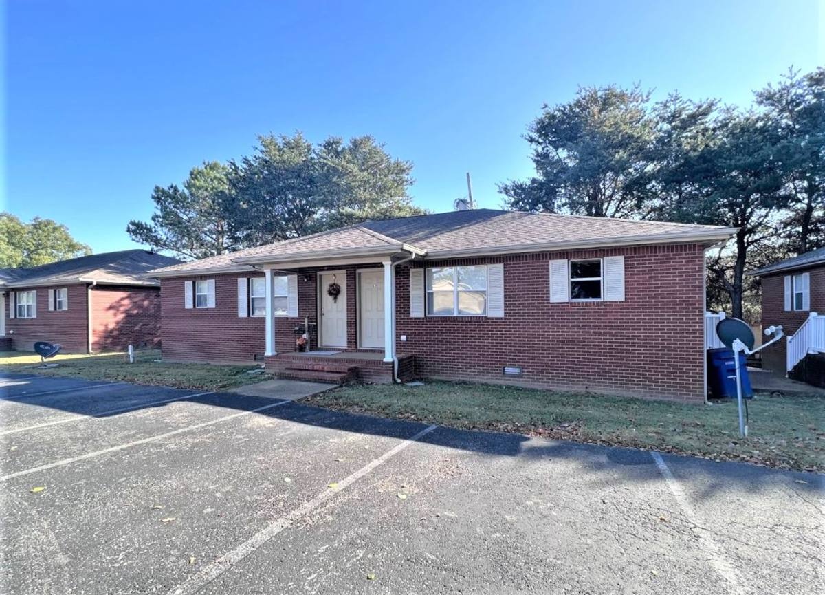 Apartment for rent at 579 Baker Rd, Martin, TN 38237