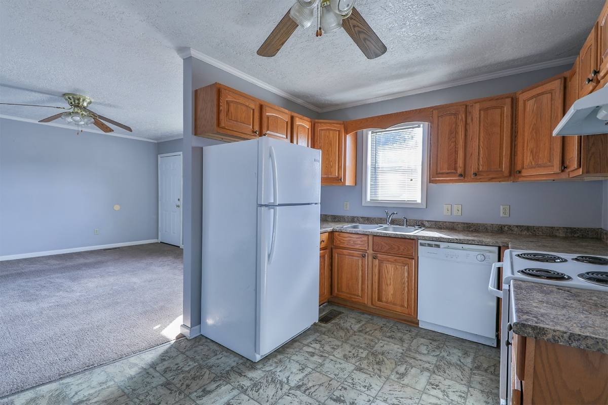 Apartment for rent at 579 Baker Rd, Martin, TN 38237