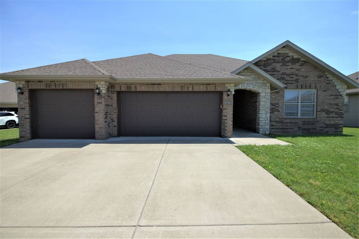 House for rent at 4104 N Grassland, Ozark, MO 65721