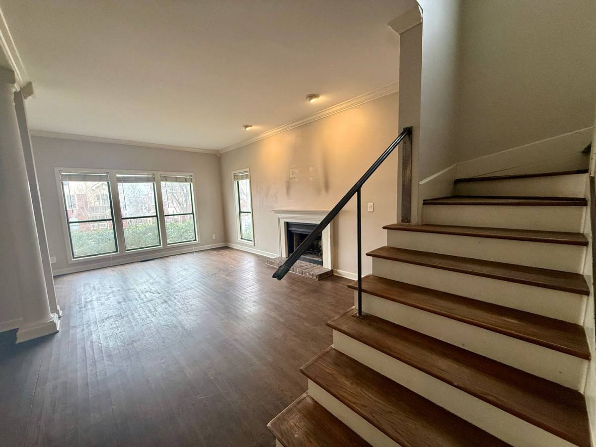 Townhouse for rent at 932 B Russell, Nashville, TN 37206