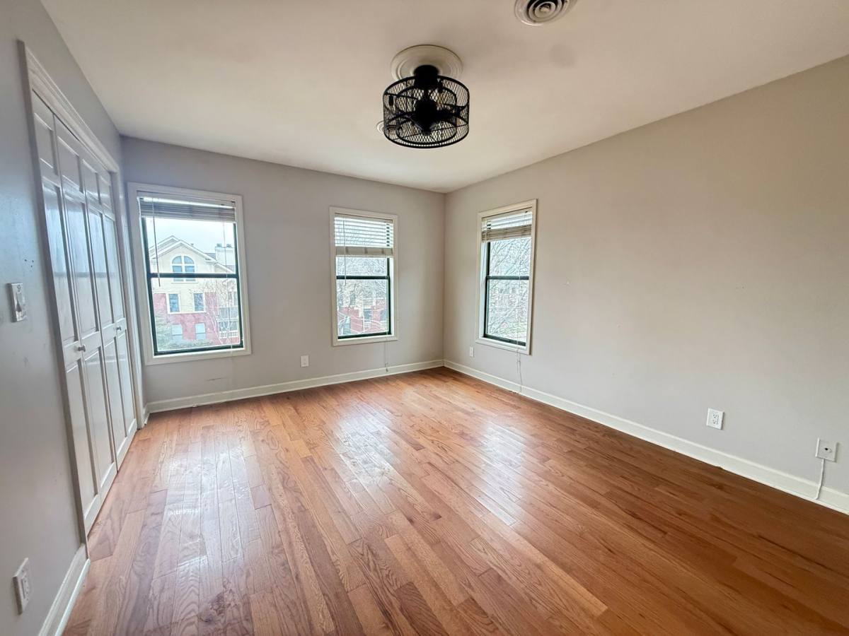 Townhouse for rent at 932 B Russell, Nashville, TN 37206