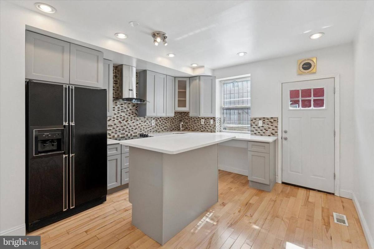 Townhouse for rent at 1313 S Stanley St, Philadelphia, PA 19146