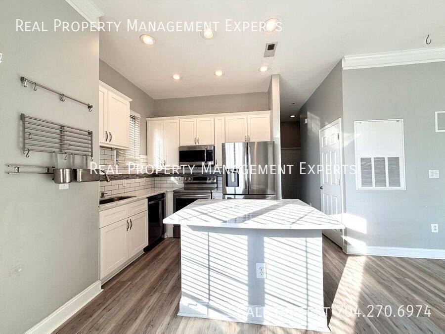 Condo for rent at 761 N Alexander St, Charlotte, NC 28202
