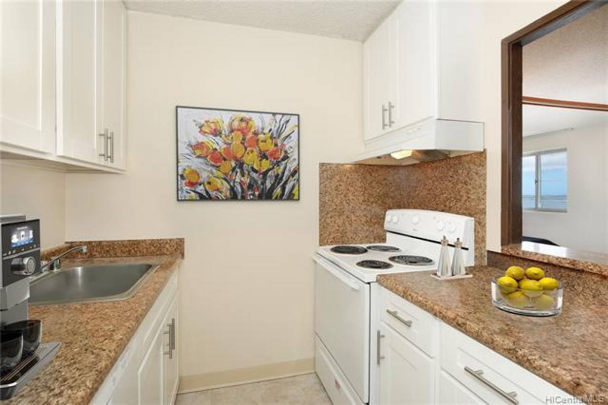 House for rent at 98-1038 Moanalua Rd, Aiea, HI 96701