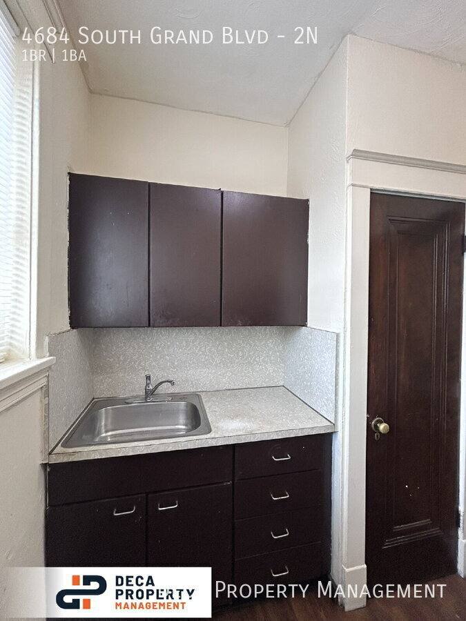 Apartment for rent at 4684 S Grand Blvd #2N, Saint Louis, MO 63111