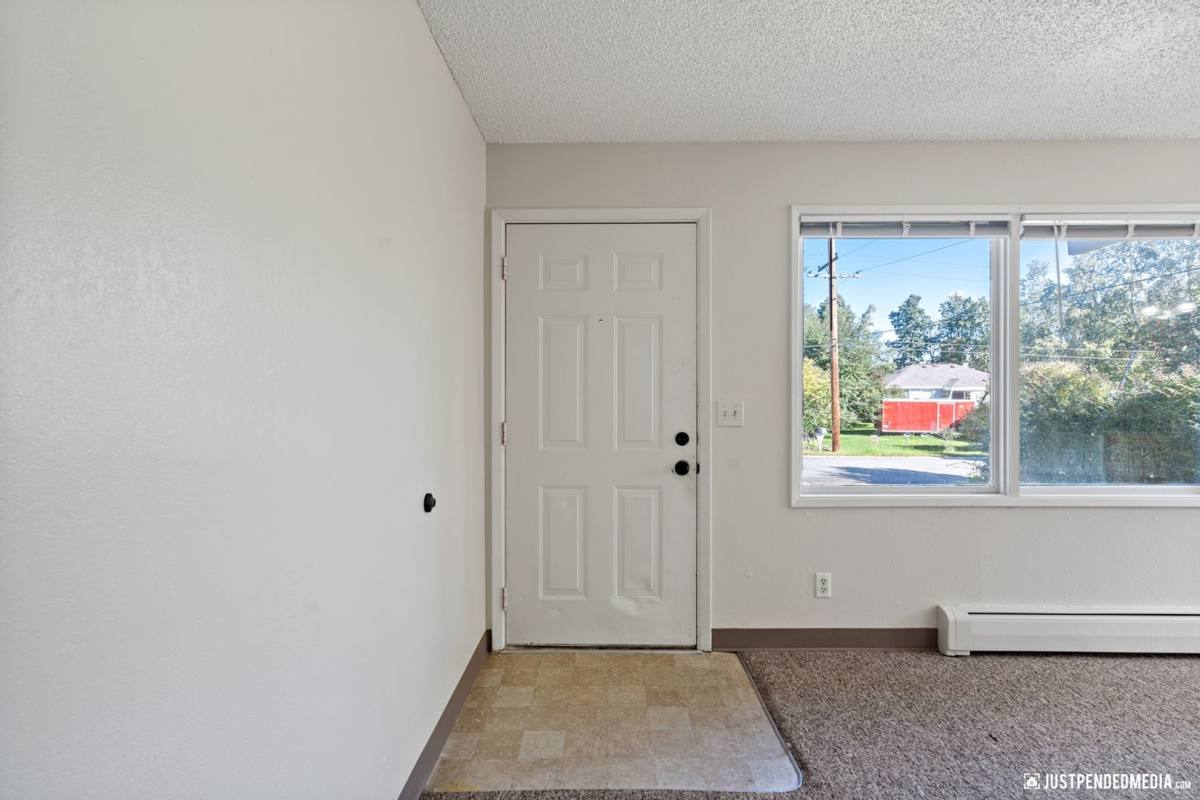 Apartment for rent at 2906 W 32nd Ave, Anchorage, AK 99517