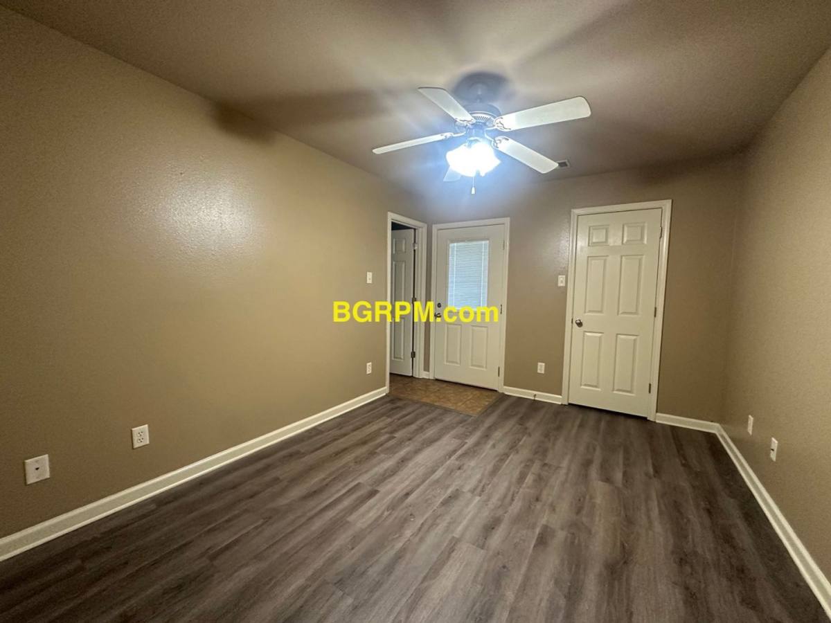 Apartment for rent at 908-912 A & B Stanphil Rd, Jacksonville, AR 72076