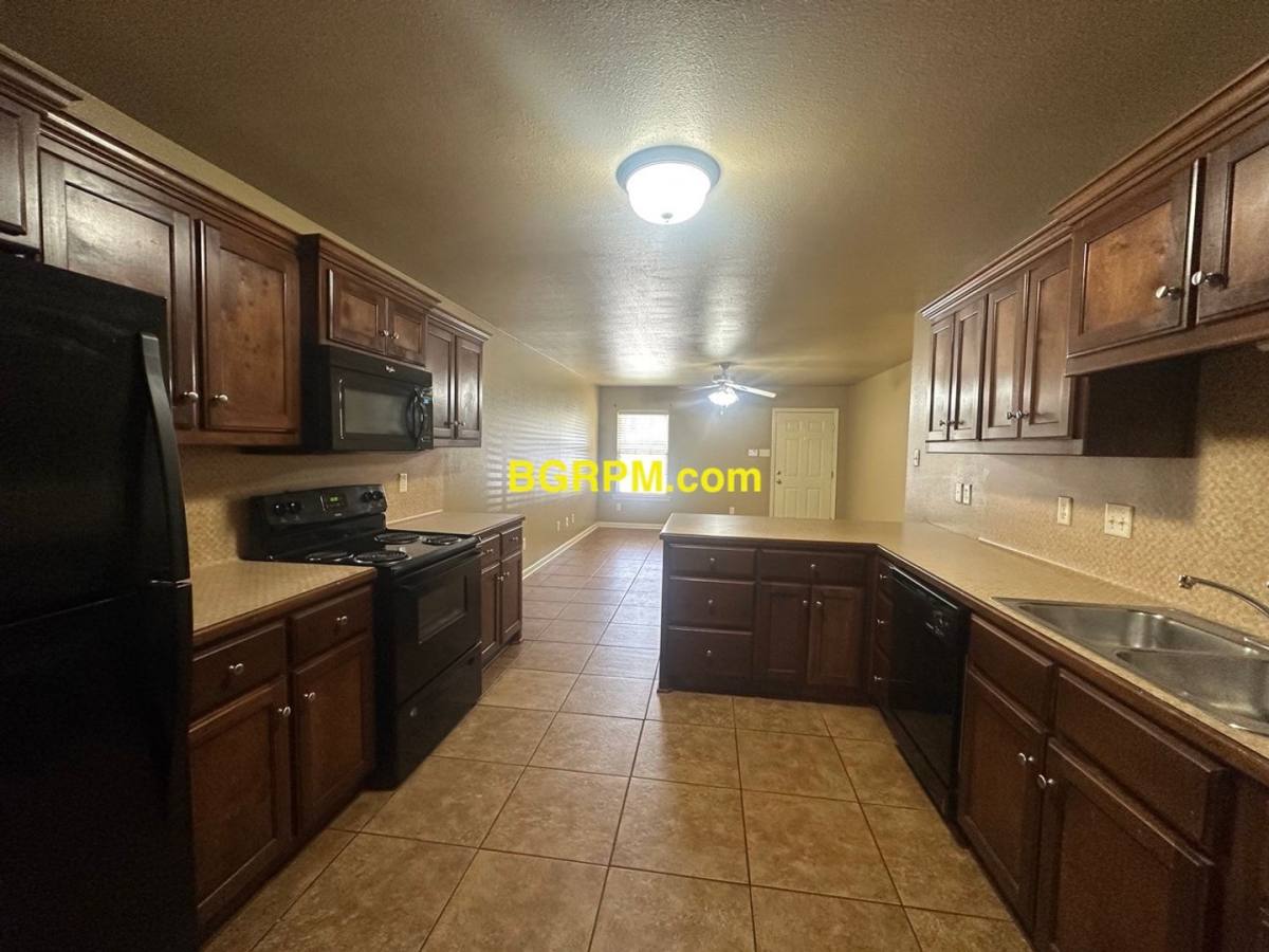 Apartment for rent at 908-912 A & B Stanphil Rd, Jacksonville, AR 72076