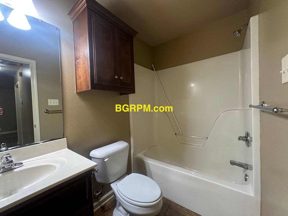 Apartment for rent at 908-912 A & B Stanphil Rd, Jacksonville, AR 72076