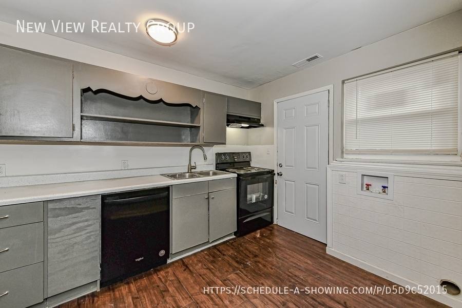 House for rent at 3458 Washburn Ave, Charlotte, NC 28205