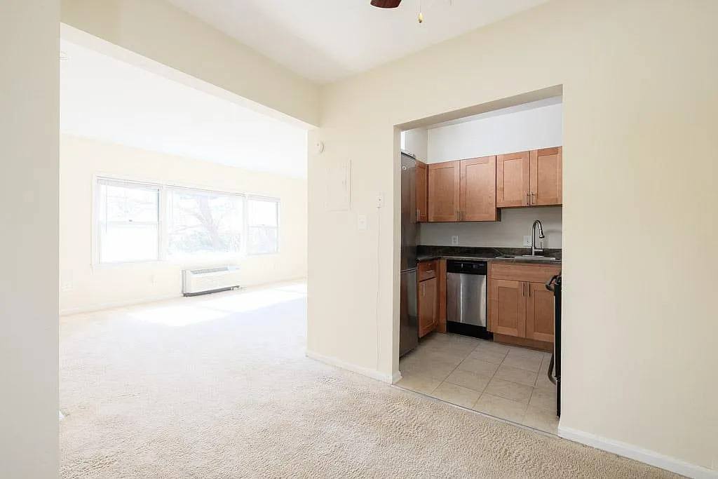 Apartment for rent at 219 S Payne St #201, Alexandria, VA 22314
