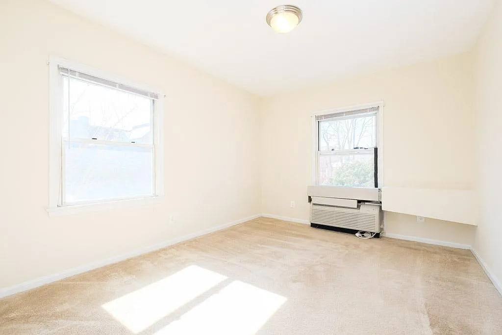 Apartment for rent at 219 S Payne St #201, Alexandria, VA 22314