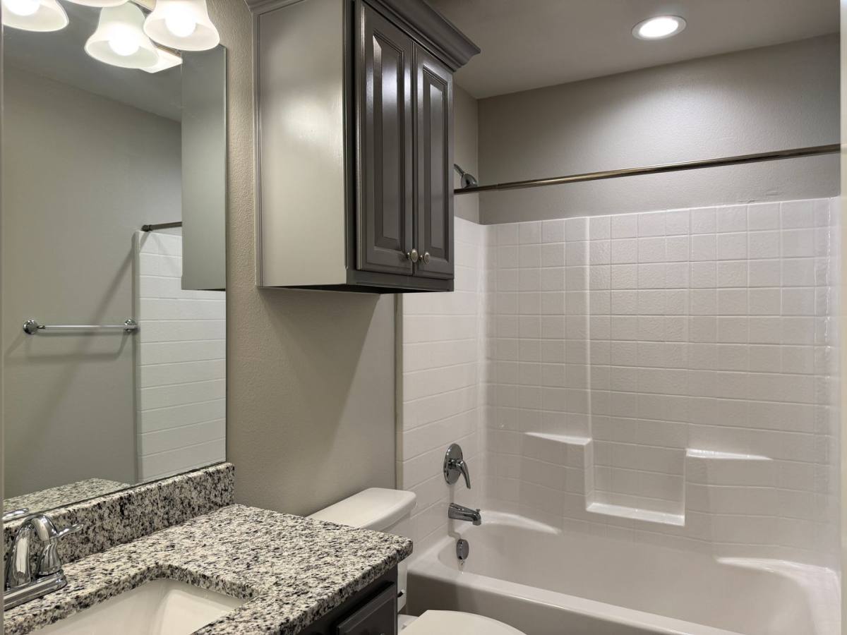 Townhouse for rent at 1655 S Kennedy Ave, Tyler, TX 75701