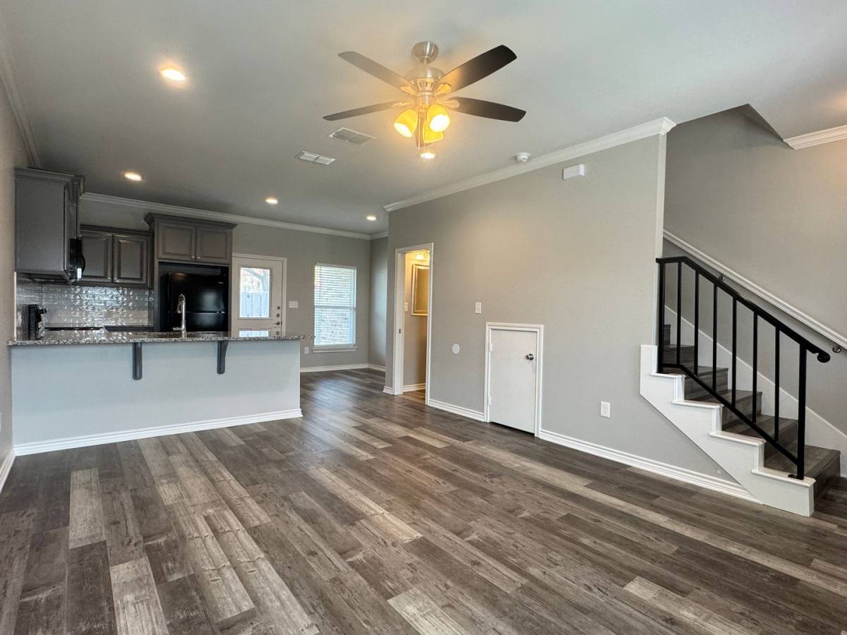 Townhouse for rent at 1655 S Kennedy Ave, Tyler, TX 75701