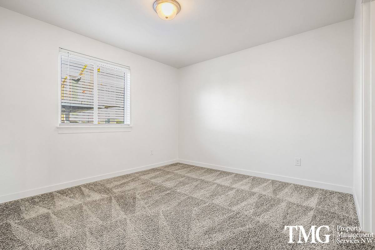 Apartment for rent at 1017 SE 12th Ave, Battle Ground, WA 98604