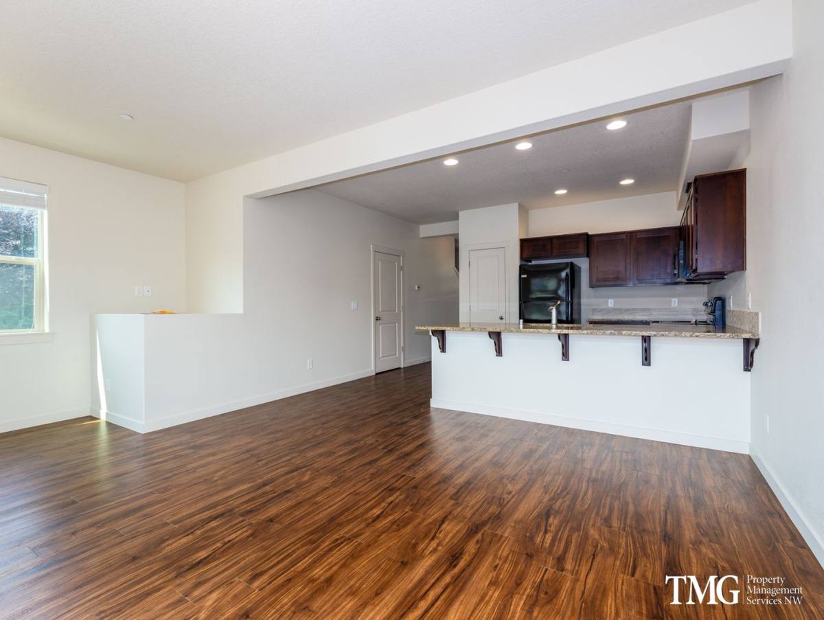 Townhouse for rent at 710 NW 7th Ave, Camas, WA 98607