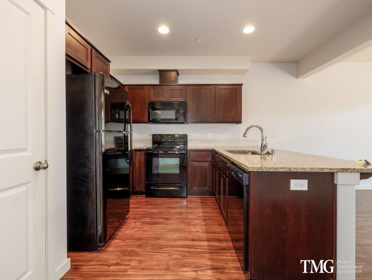Townhouse for rent at 710 NW 7th Ave, Camas, WA 98607