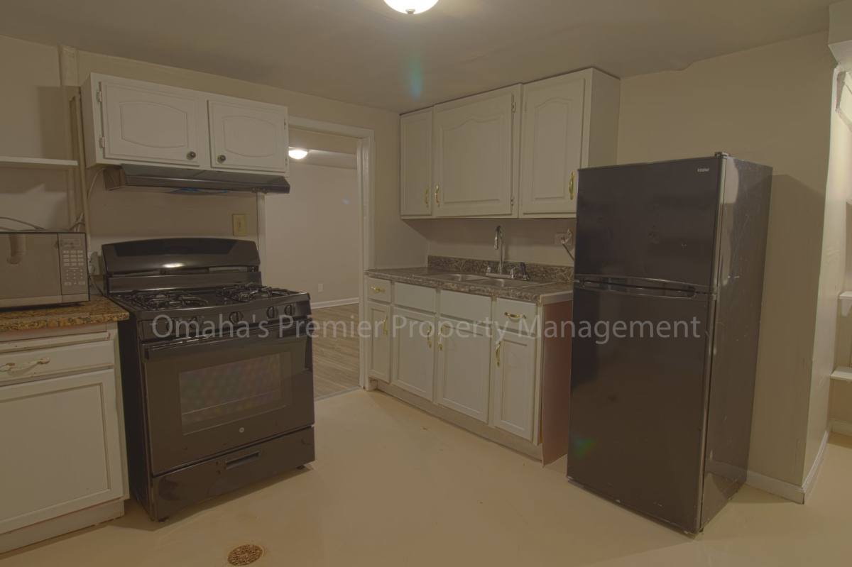 Apartment for rent at 4414 Curtis Ave, Omaha, NE 68111