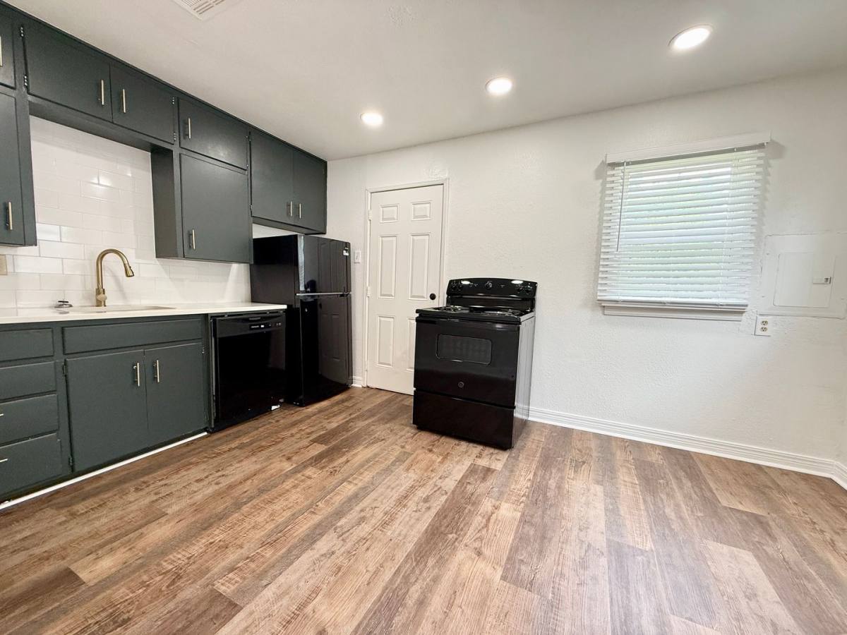 House for rent at 602 Tiffin Ave, Norman, OK 73071