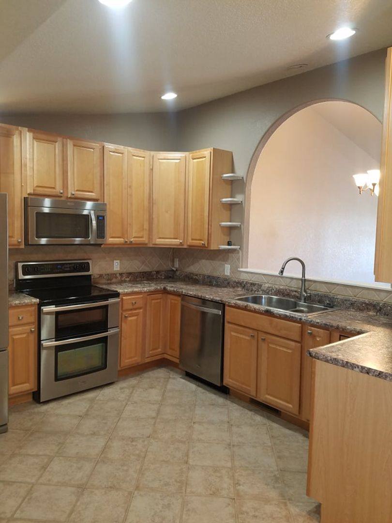 House for rent at 6508 Wellington Dr, Rapid City, SD 57702
