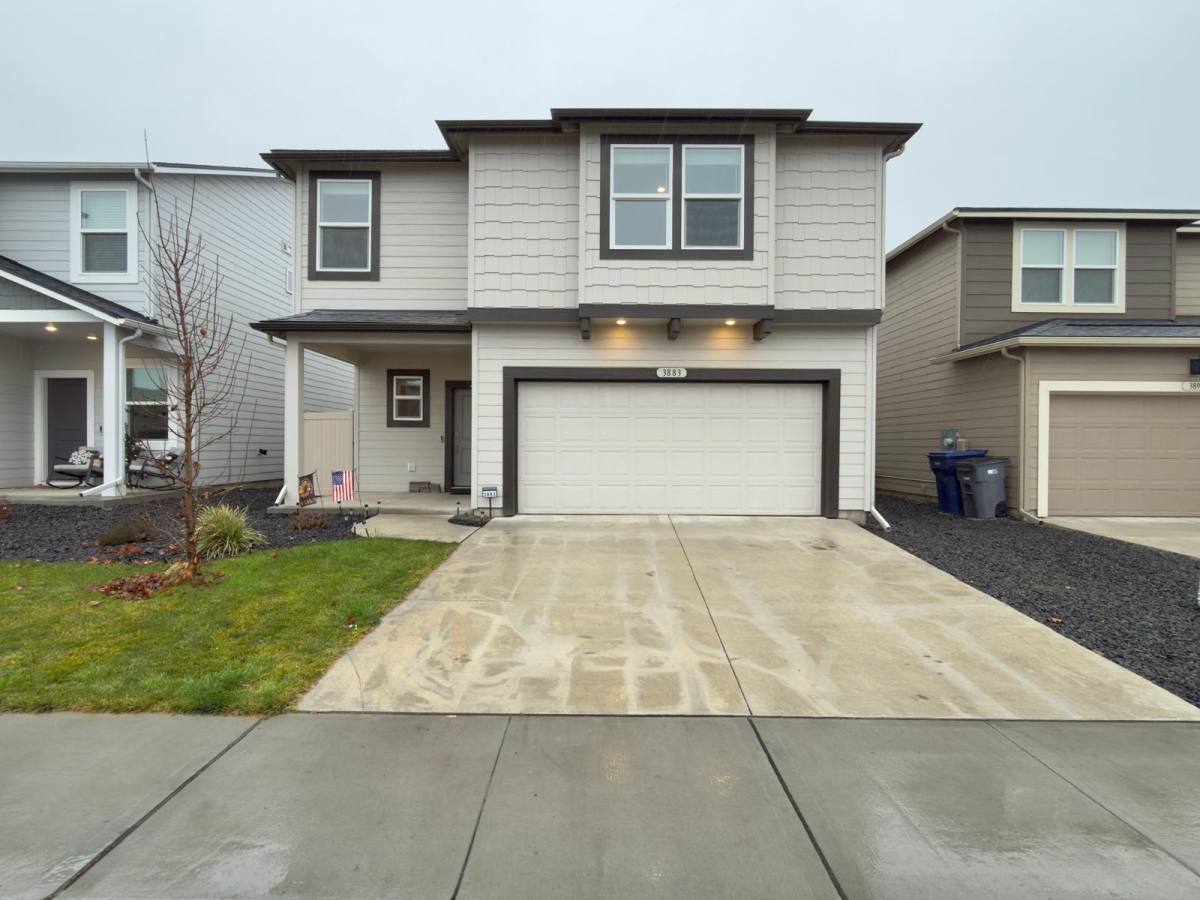 House for rent at 3883 Clinton Rd, Spokane, WA 99206