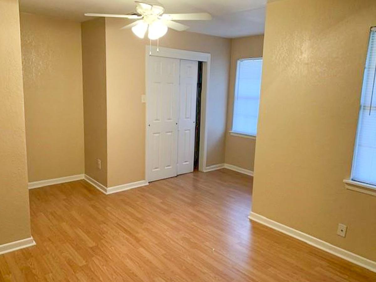 House for rent at 1807 N McDonald Ave, Decatur, TX 76234