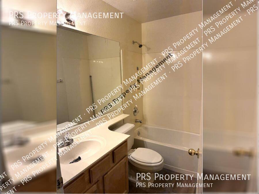 House for rent at 5211 W Glenview Place, Chandler, AZ 85226
