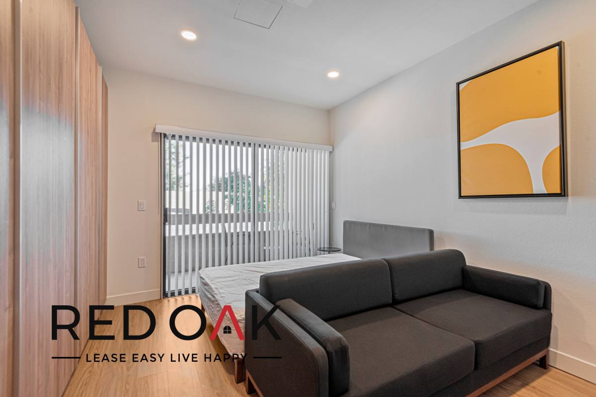 Condo for rent at 7810 Topanga Canyon Blvd #107B, Canoga Park, CA 91304