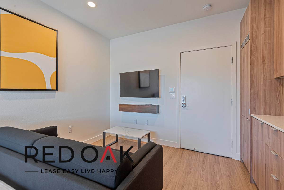Condo for rent at 7810 Topanga Canyon Blvd #107B, Canoga Park, CA 91304