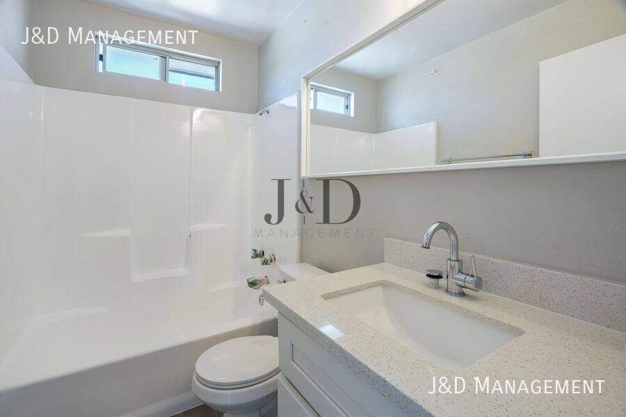 Apartment for rent at 4624 Oregon St #B, San Diego, CA 92116