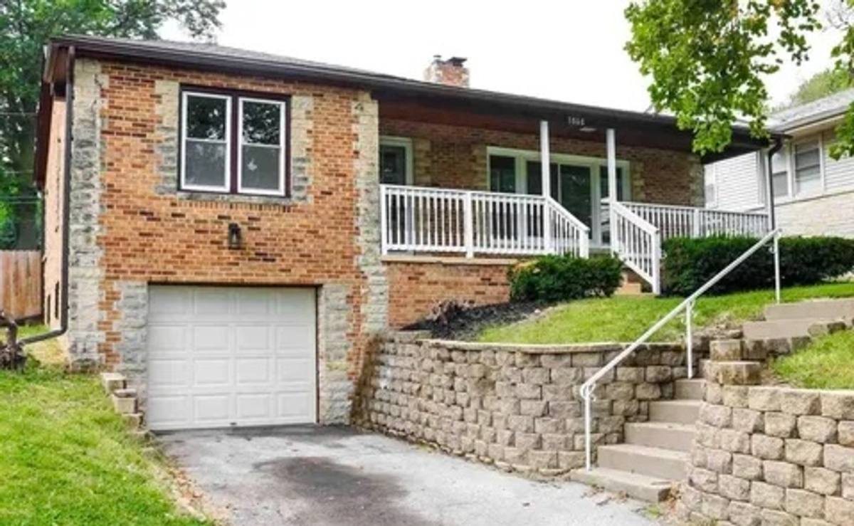 House for rent at 3808 N 48th St, Omaha, NE 68104