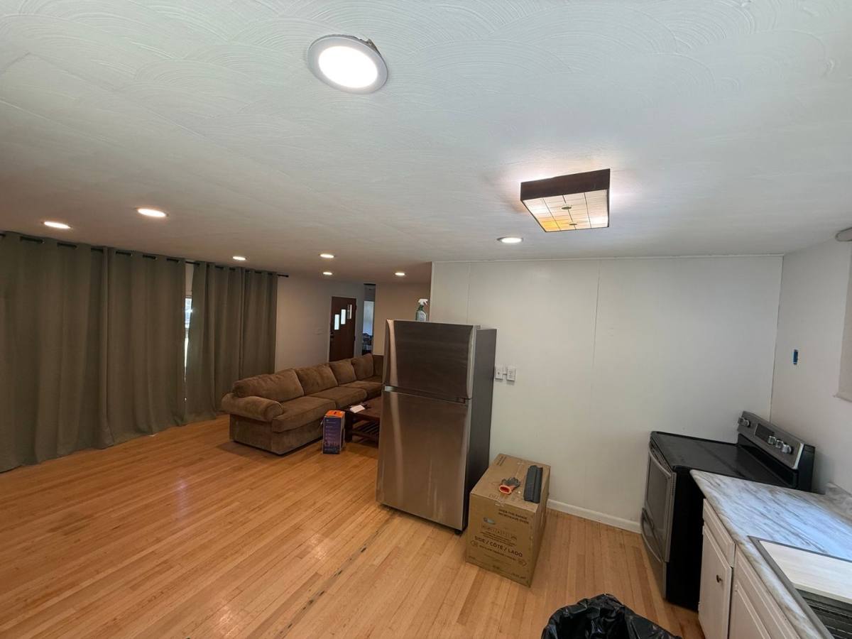 Townhouse for rent at 234 Thurber St, Syracuse, NY 13210