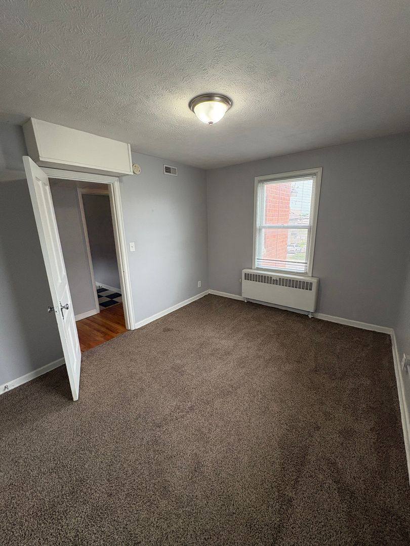 Apartment for rent at 304 N 31st St, Omaha, NE 68131