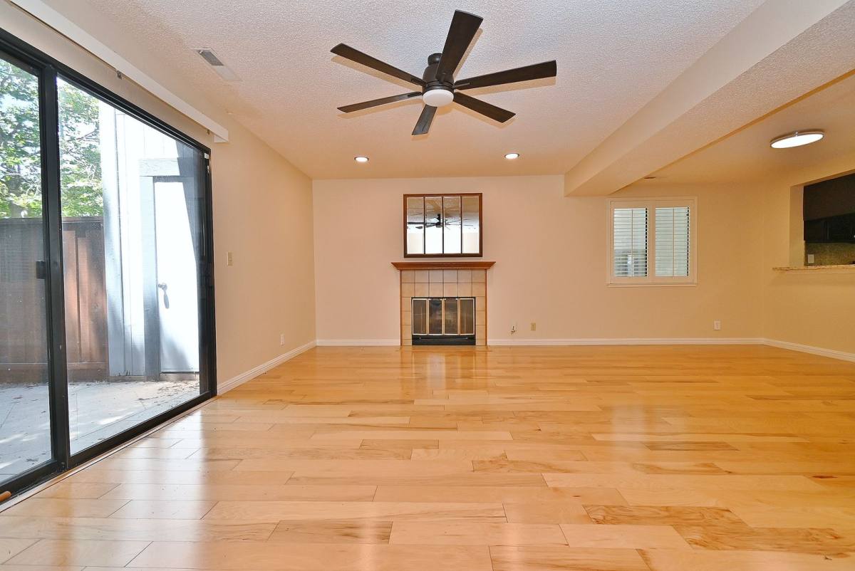 Townhouse for rent at 36895 Newark Blvd #A, Newark, CA 94560