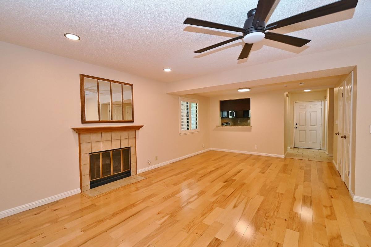 Townhouse for rent at 36895 Newark Blvd #A, Newark, CA 94560