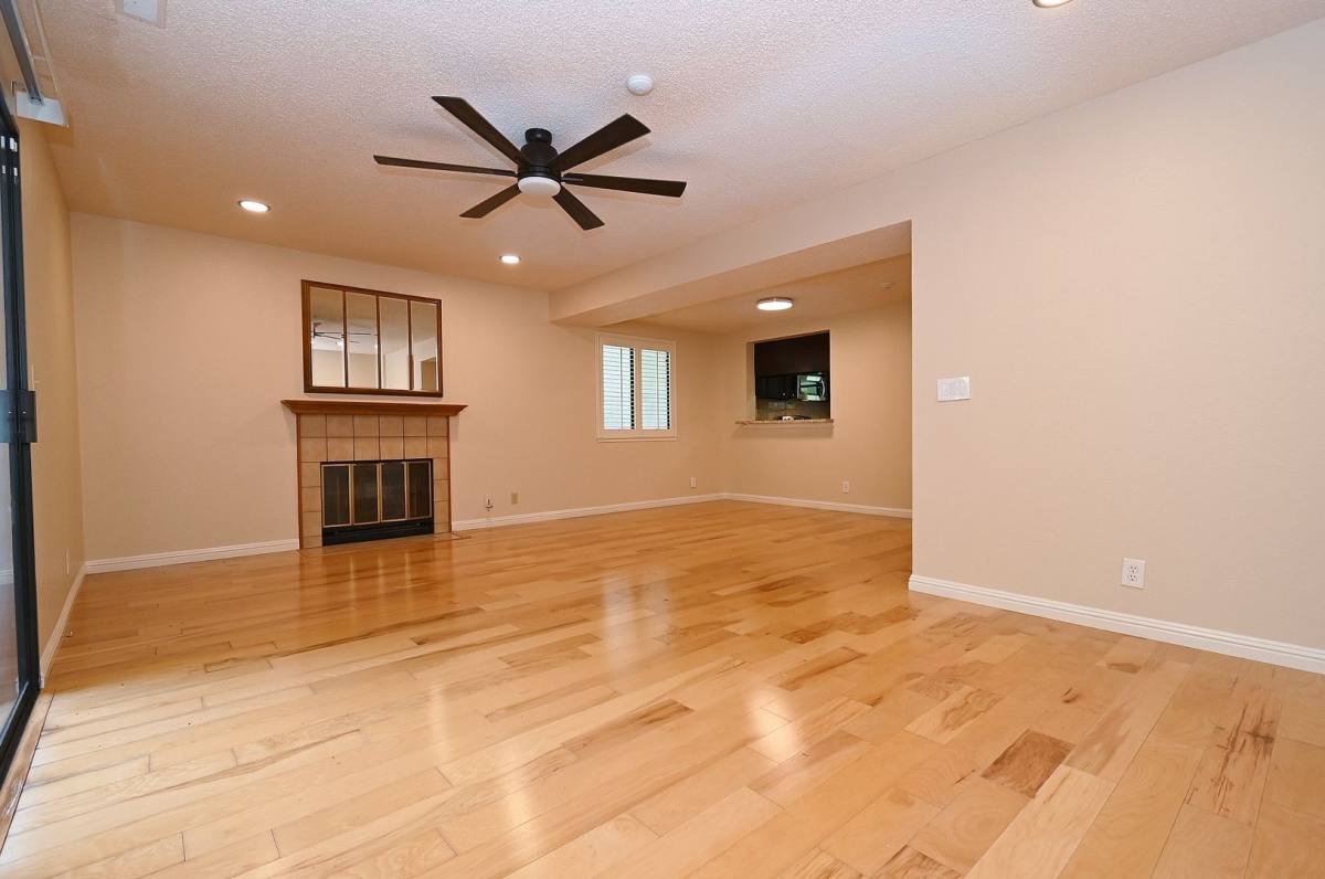 Townhouse for rent at 36895 Newark Blvd #A, Newark, CA 94560