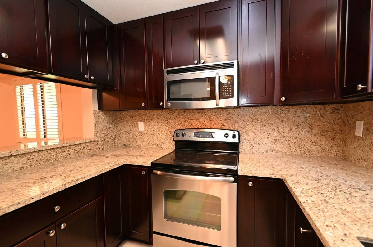 Townhouse for rent at 36895 Newark Blvd #A, Newark, CA 94560