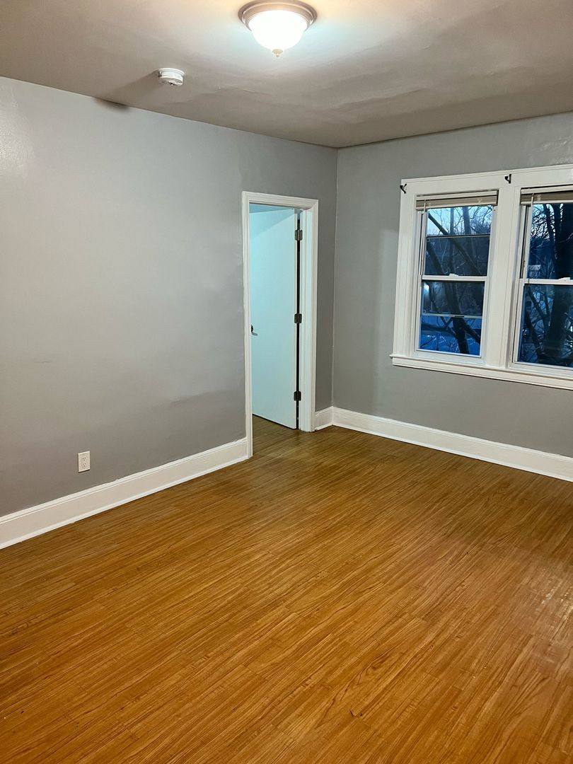 Apartment for rent at 308 Main St, West Haven, CT 06516