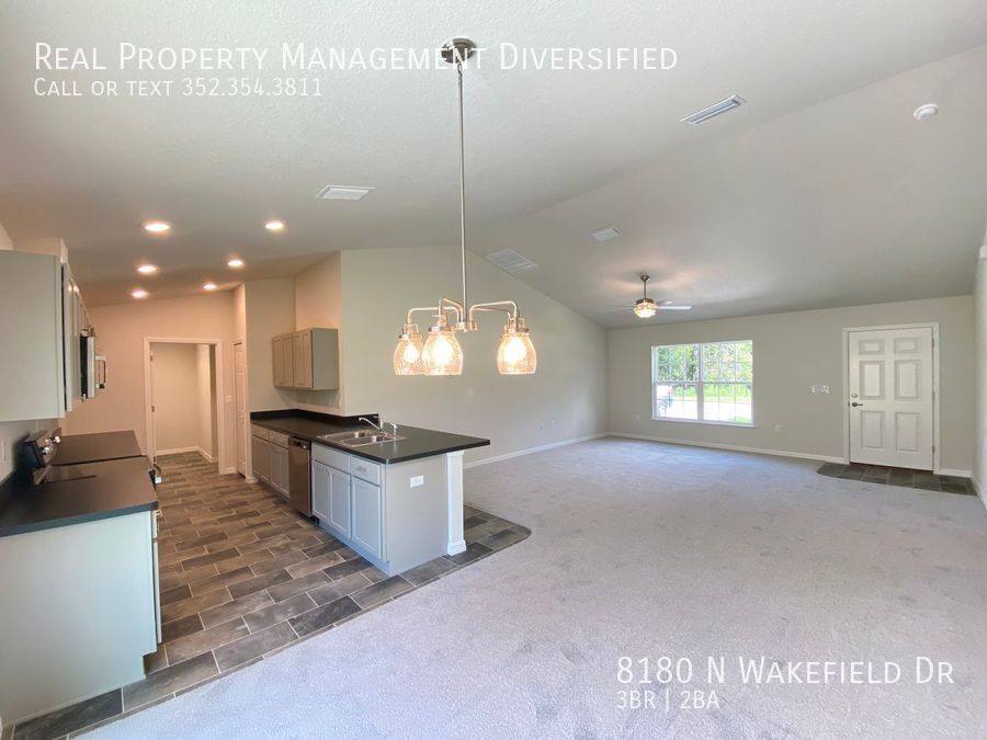 House for rent at 8180 N Wakefield Dr, Dunnellon, FL 34434