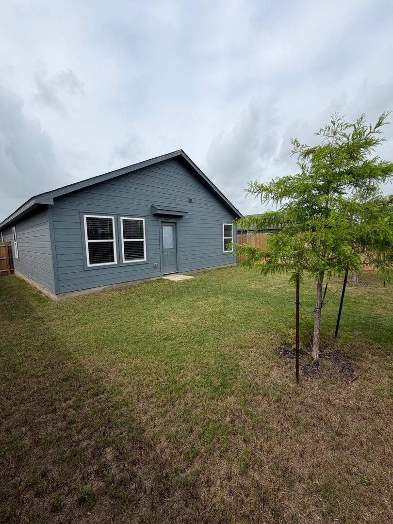 House for rent at 10622 Vesta Curve, San Antonio, TX 78224