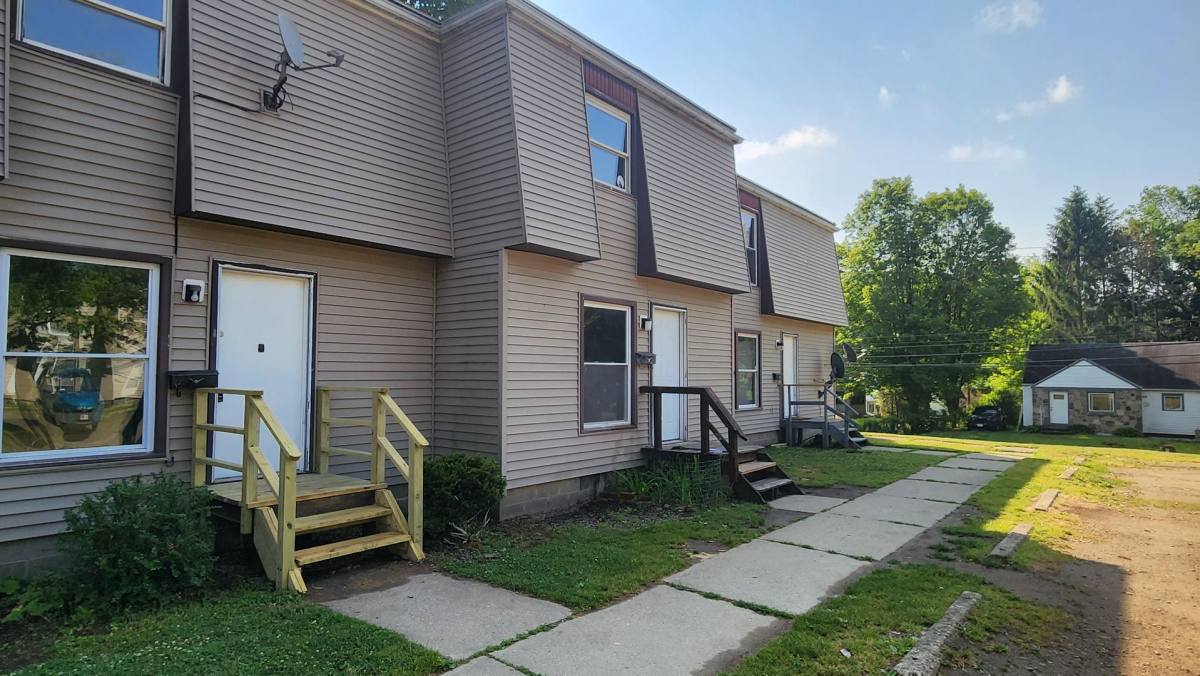 Apartment for rent at 39 Medbury Ave, Cuba, NY 14727